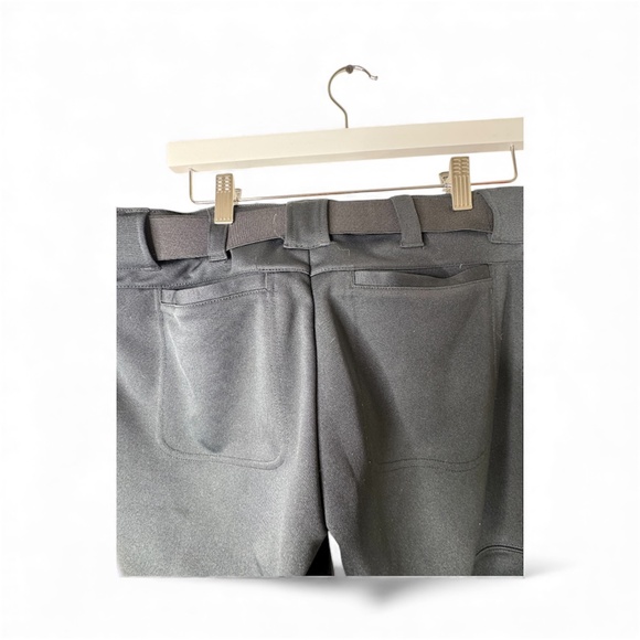 Under Armour Softball Pants Medium Black with Belt Brand New Fitted Cropped 20" - Picture 6 of 8